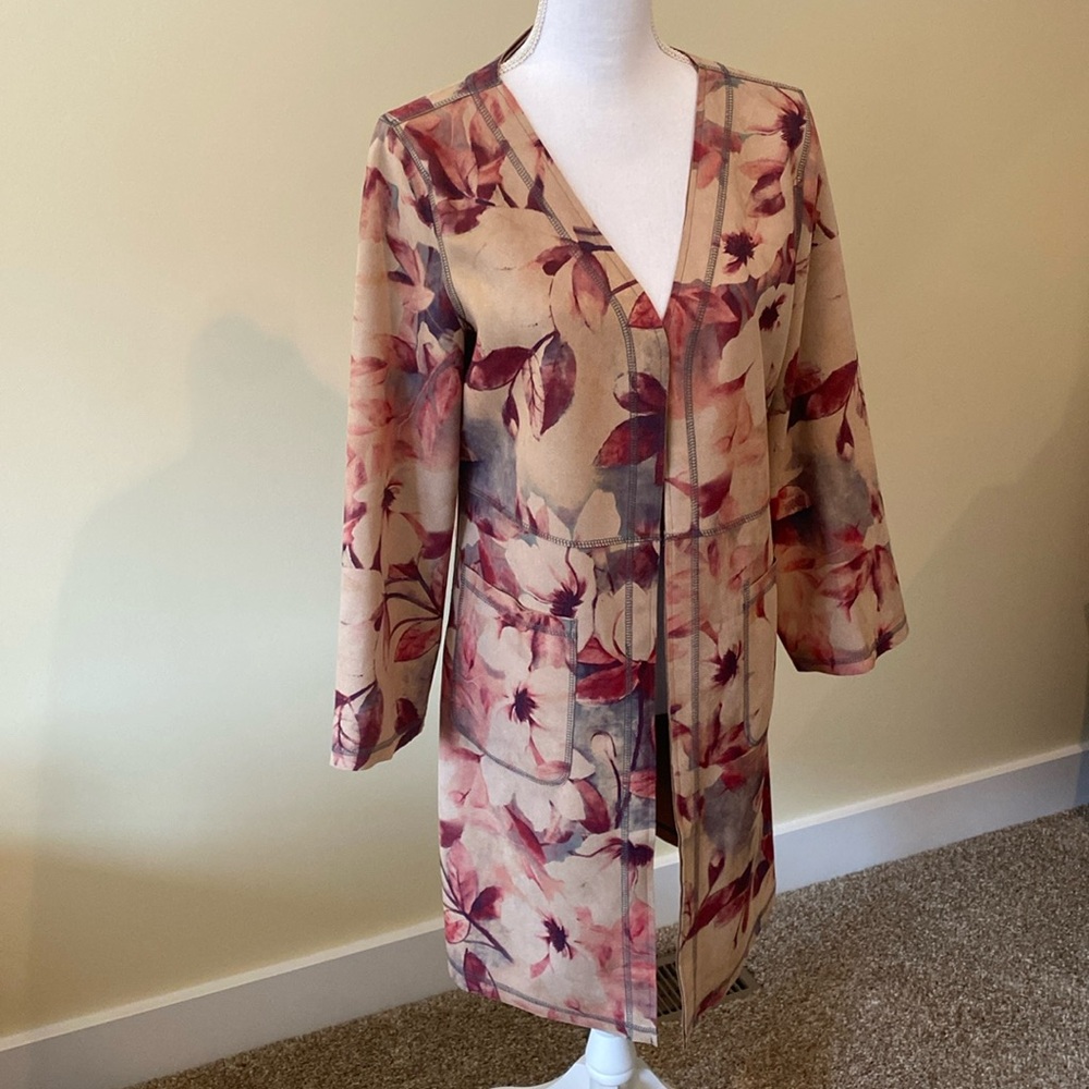 Solitaire Suede-Like Beige Floral Topper Coat Medium